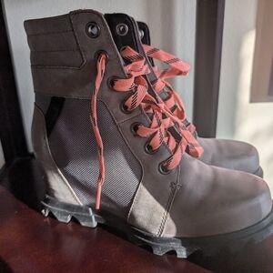 Sorel Joan of Arctic III Boots Womens 8.5 Wedge
